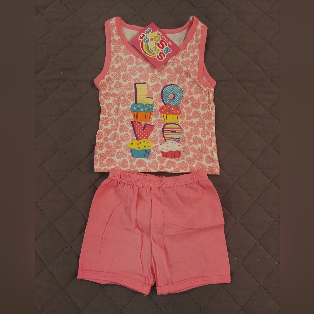 Pink Kids Set with Cupcake Design